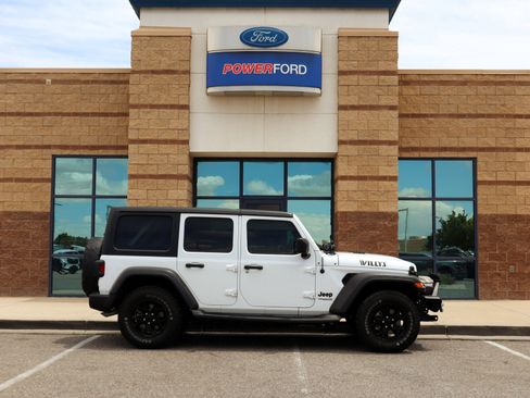 Used 2021 Jeep Wrangler Unlimited Sport AWD/4WD image 5