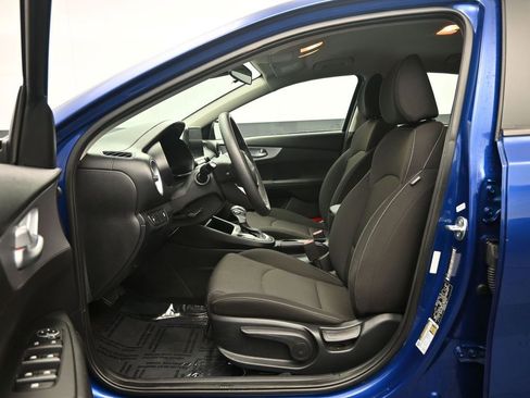 Used 2024 Kia Forte LXS image 27
