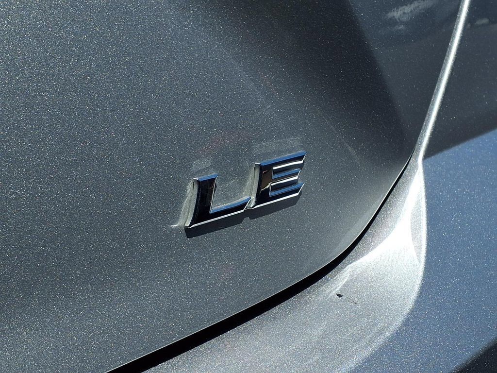 Certified 2025 Toyota Camry LE FWD image 8