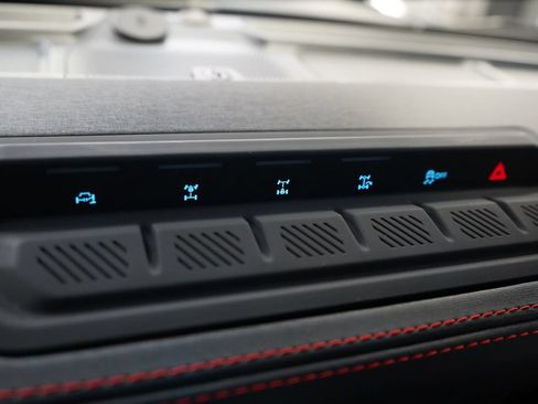 Used 2025 Ford Bronco Raptor AWD/4WD image 36
