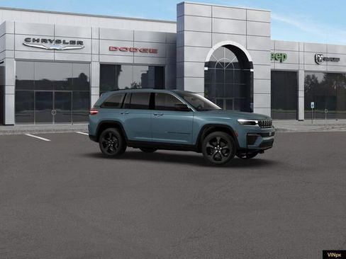 New 2026 Jeep Grand Cherokee Limited image 9