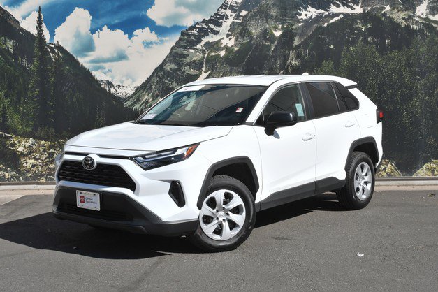 Certified 2025 Toyota RAV4 LE AWD/4WD image 6