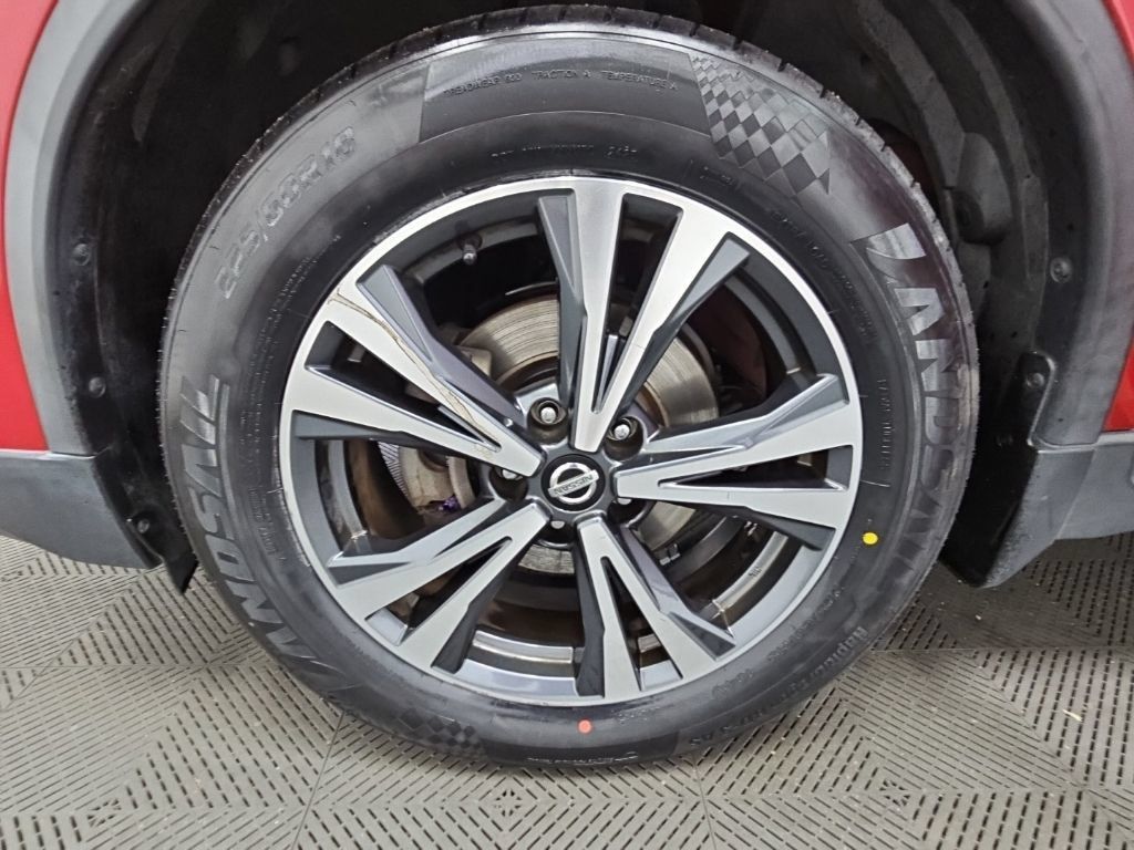 Used 2017 Nissan Rogue SL w/ SL Premium Package FWD image 47