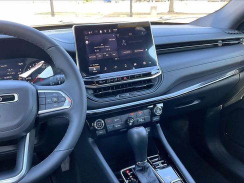 New 2026 Jeep Compass Latitude AWD/4WD image 6
