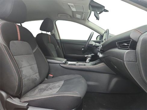 Used 2020 Nissan Sentra SR w/ Trunk Package image 21