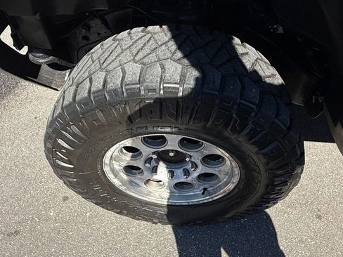 Used 2005 HUMMER H2 SUT w/ Preferred Equipment Group image 29