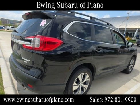 Used 2024 Subaru Ascent Premium w/ Convenience Package AWD/4WD image 2