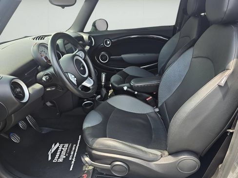 Used 2009 MINI Cooper John Cooper Works FWD image 11