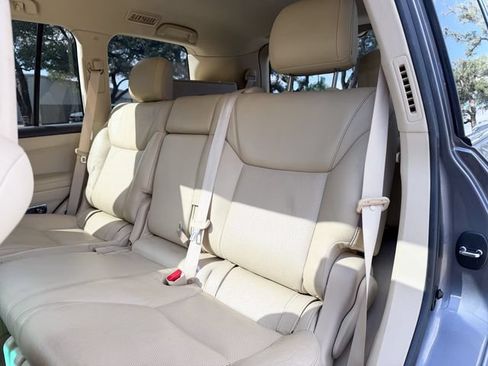 Used 2015 Lexus LX 570 4WD image 20