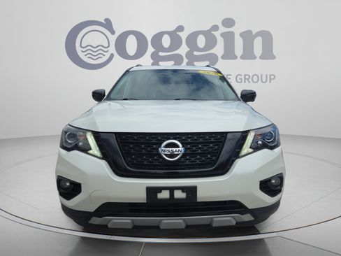 Used 2020 Nissan Pathfinder SL AWD/4WD image 8