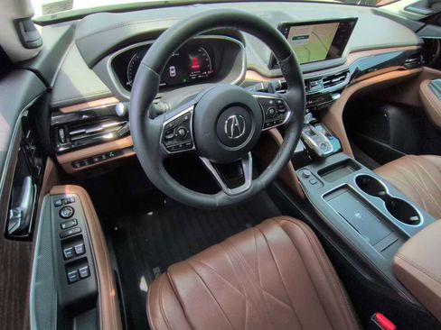 Used 2025 Acura MDX SH-AWD w/ Advance Package image 10