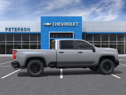 New 2026 Chevrolet Silverado 2500 ZR2 AWD/4WD image 4