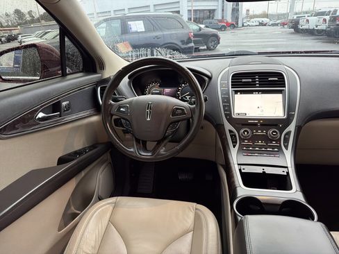 Used 2016 Lincoln MKX Select w/ Select Plus Package image 24