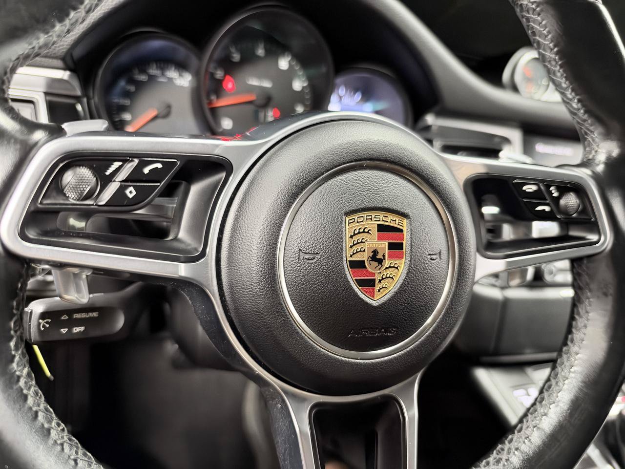 Used 2017 Porsche Macan AWD/4WD image 18
