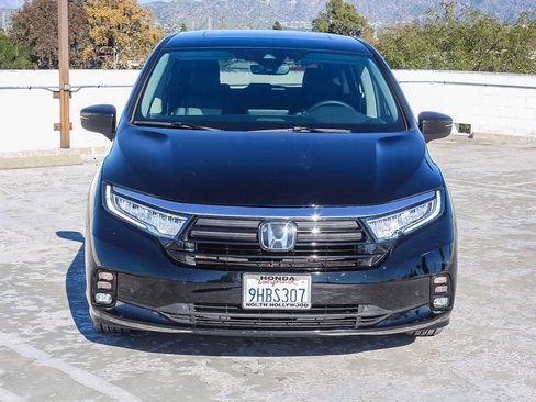 Certified 2023 Honda Odyssey Touring image 2