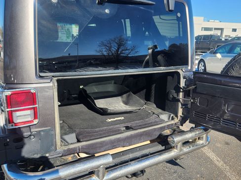 Used 2016 Jeep Wrangler Unlimited Sahara w/ Mopar Chrome Edition Group image 19