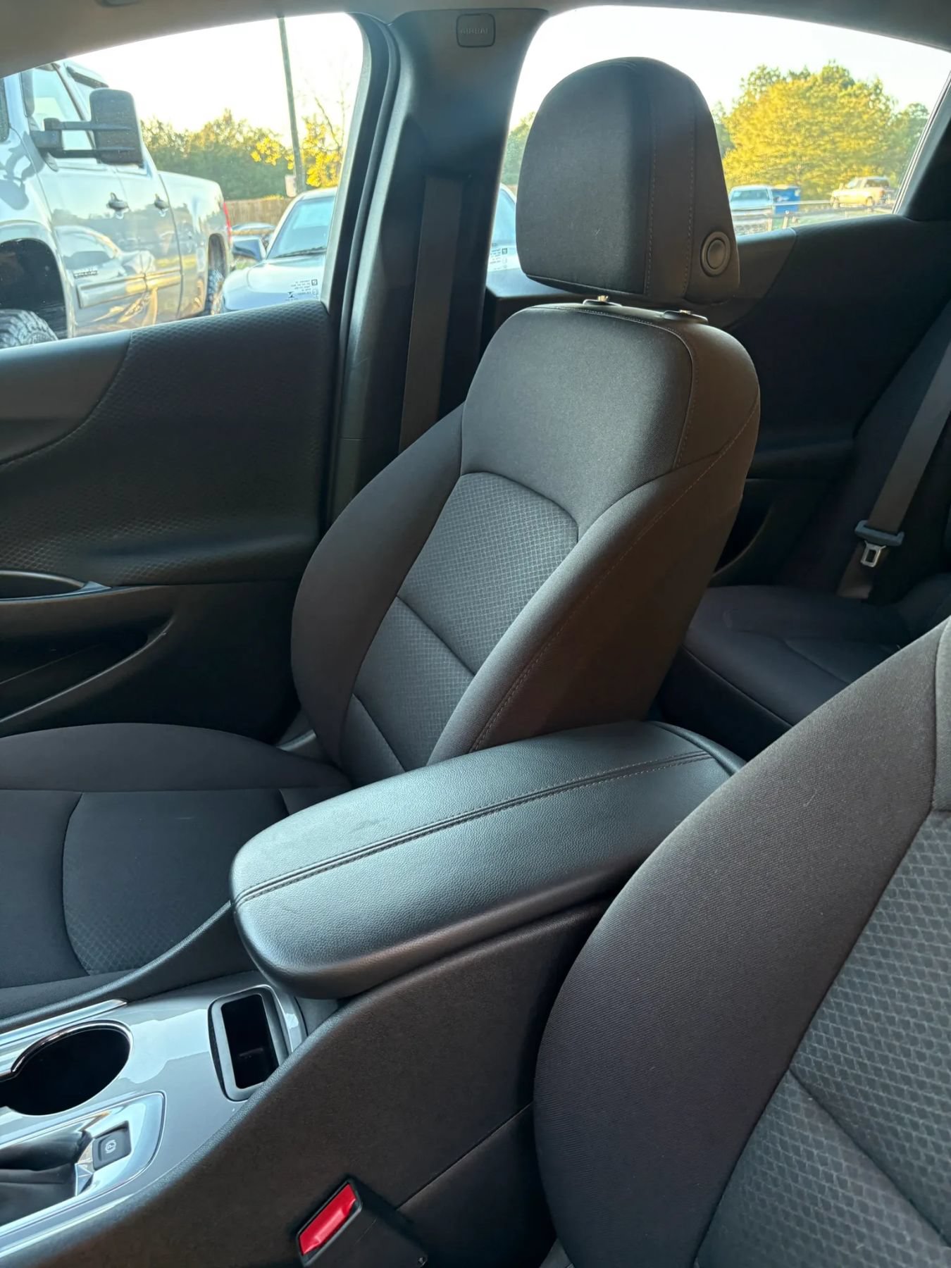 Used 2023 Chevrolet Malibu LT FWD image 14