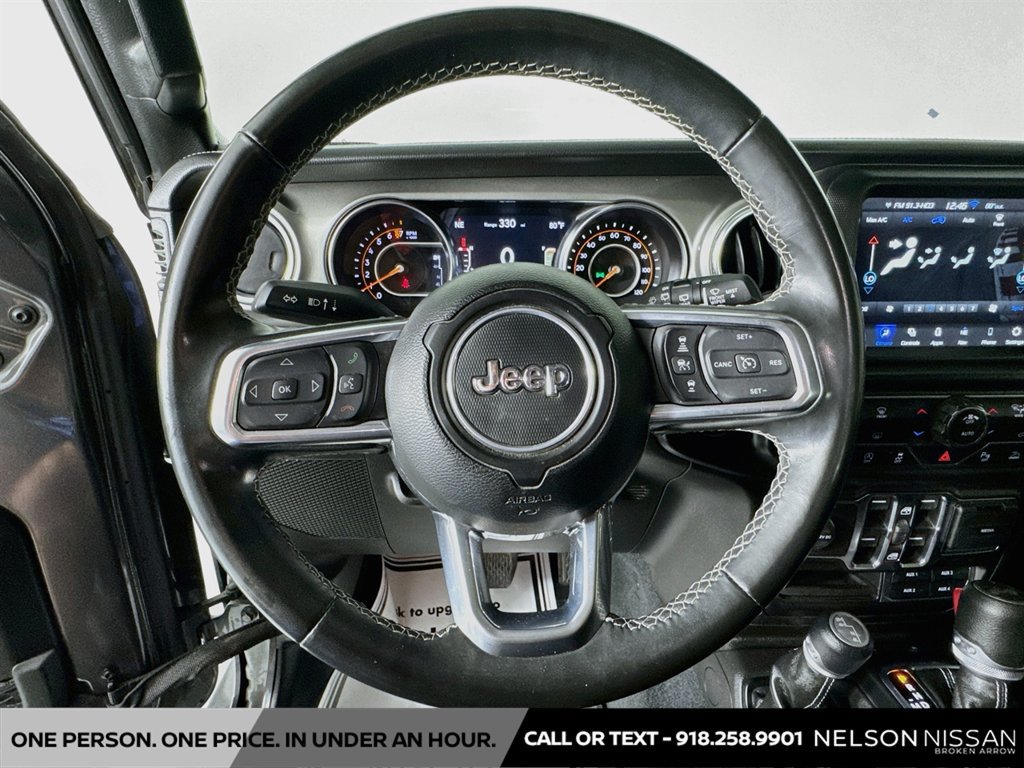 Used 2022 Jeep Wrangler Unlimited Sahara w/ Dual Top Group AWD/4WD image 11