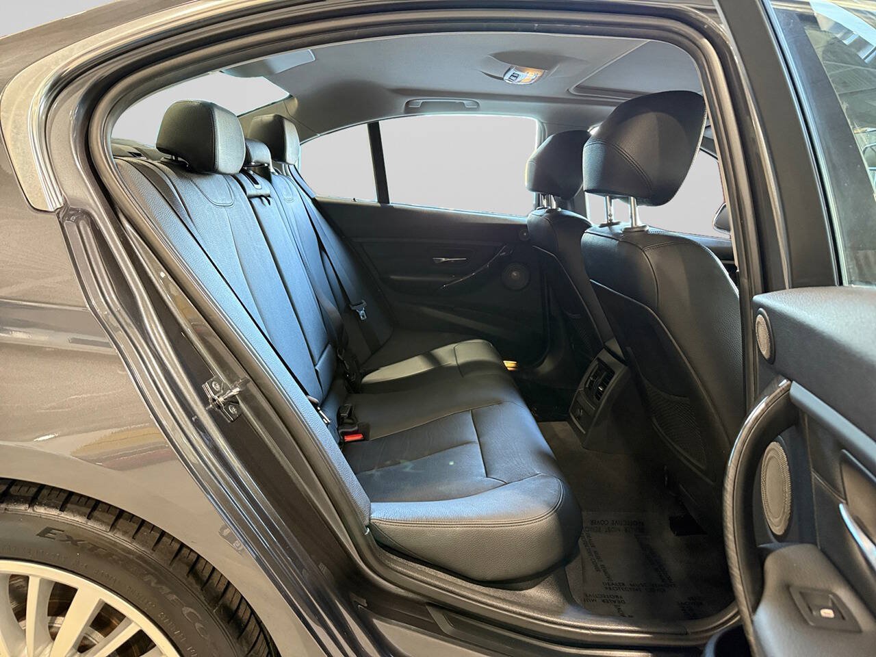 Used 2012 BMW 335i Sedan RWD image 18