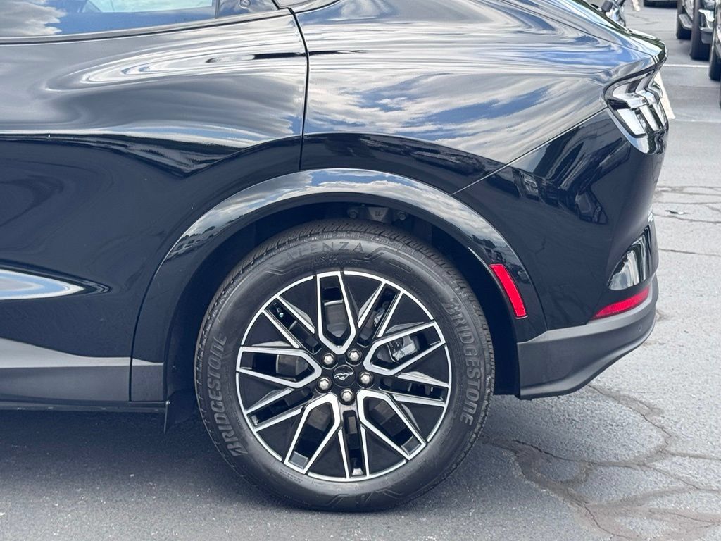 Used 2025 Ford Mustang Mach-E Premium RWD image 41