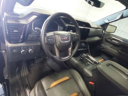 Used 2022 GMC Sierra 1500 AT4 w/ AT4 Premium Package AWD/4WD image 15