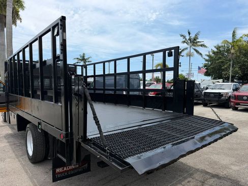 Used 2017 Ford F550 2WD Regular Cab Super Duty image 12