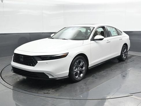 New 2025 Honda Accord EX-L image 5