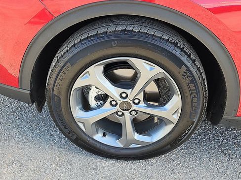 Used 2025 Ford Escape ST-Line w/ Tech Pack #1 FWD image 13