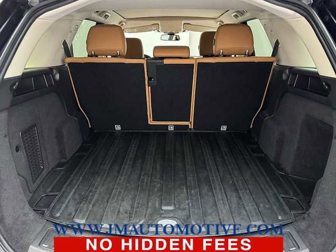 Used 2019 Land Rover Discovery Sport HSE Luxury image 16