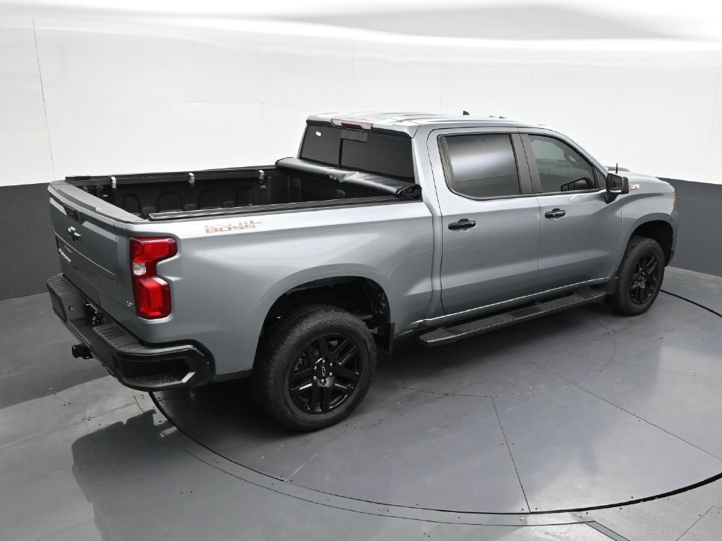 Used 2025 Chevrolet Silverado 1500 LT Trail Boss w/ Convenience Package II AWD/4WD image 21