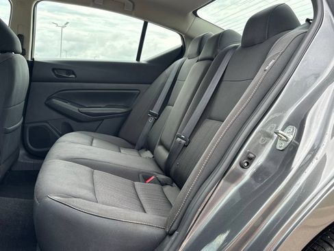 Used 2025 Nissan Altima 2.5 SV FWD image 13