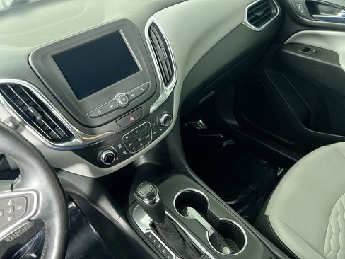 Used 2020 Chevrolet Equinox LT image 23