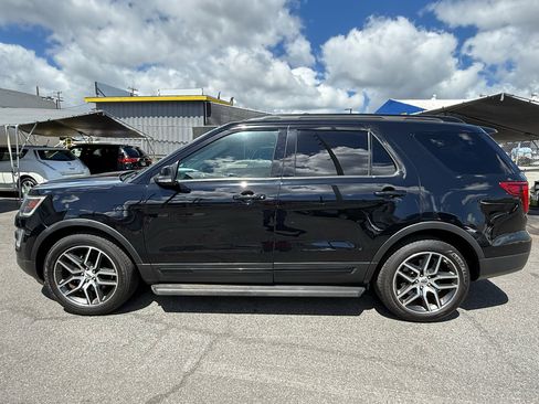 Used 2017 Ford Explorer Sport w/ Equipment Group 401A image 2