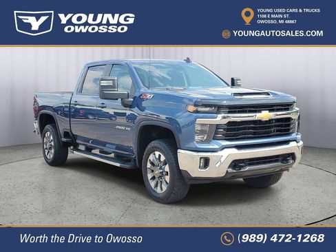 Used 2024 Chevrolet Silverado 2500 LT w/ All Star Edition AWD/4WD image 2