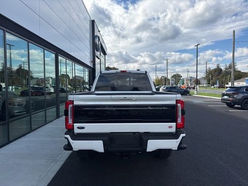 Used 2025 Ford F350 Platinum image 4