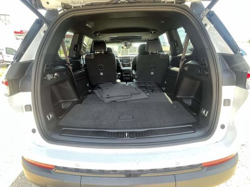 Used 2023 Jeep Grand Cherokee L Laredo AWD/4WD image 6