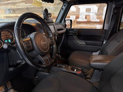 Used 2016 Jeep Wrangler Unlimited Sport AWD/4WD image 10