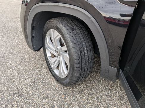 Certified 2023 Volkswagen Atlas SE FWD image 34
