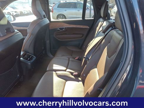 Certified 2022 Volvo XC90 T6 Momentum w/ Advanced Package image 12