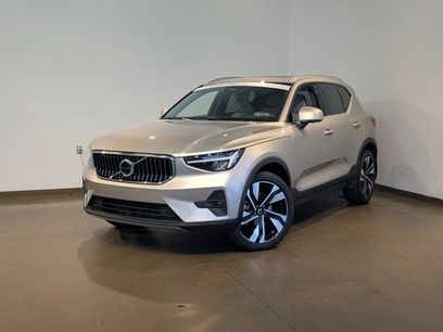 Used 2023 Volvo XC40 B5 Ultimate