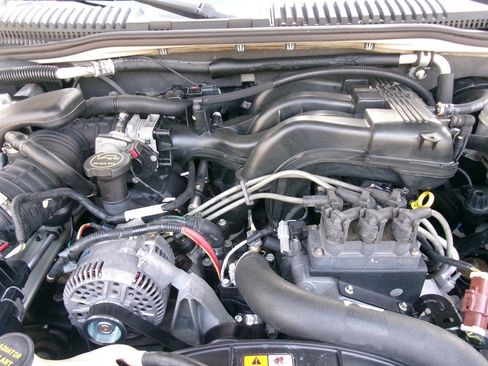 Used 2008 Ford Explorer Sport Trac XLT image 41