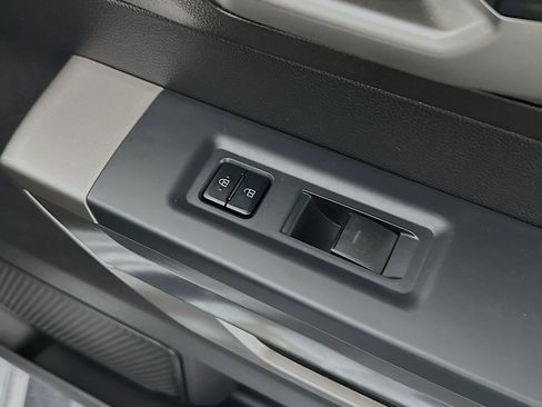 Used 2022 Toyota Tundra SR5 w/ Convenience Package image 28