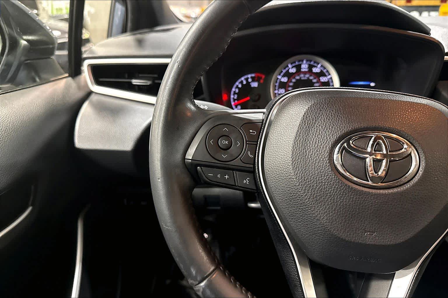 Used 2020 Toyota Corolla SE FWD image 24