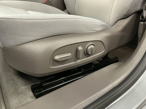 Used 2023 Chevrolet Malibu LT FWD image 19