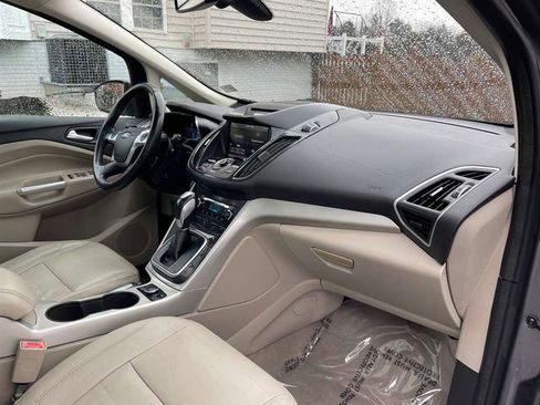 Used 2013 Ford C-MAX SEL image 24