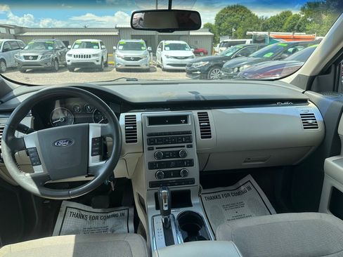 Used 2012 Ford Flex SE FWD image 9