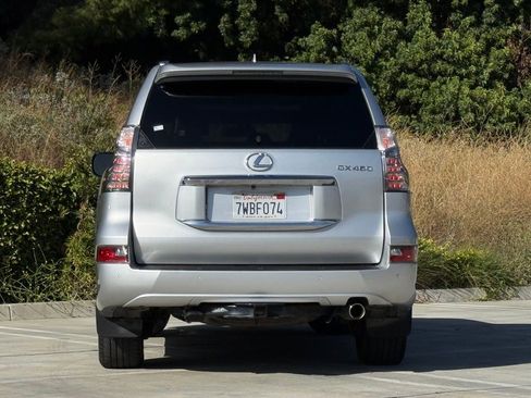 Used 2017 Lexus GX 460 Luxury AWD/4WD image 10