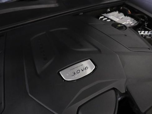 Used 2021 Porsche Cayenne image 81