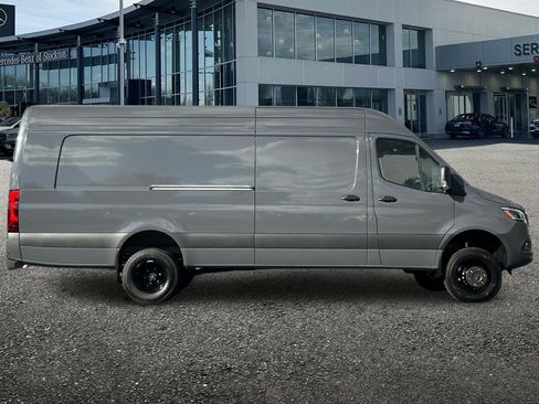 New 2026 Mercedes-Benz Sprinter 3500 image 3
