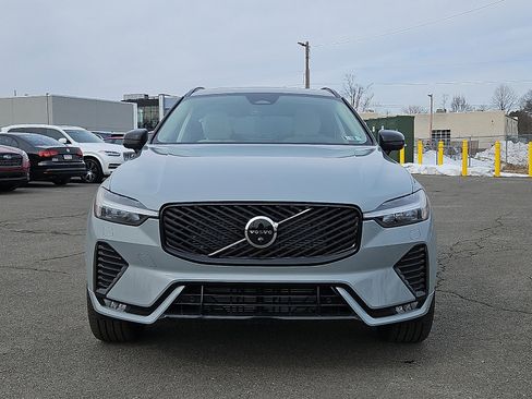 New 2026 Volvo XC60 B5 Ultra w/ Protection Package Premier image 2